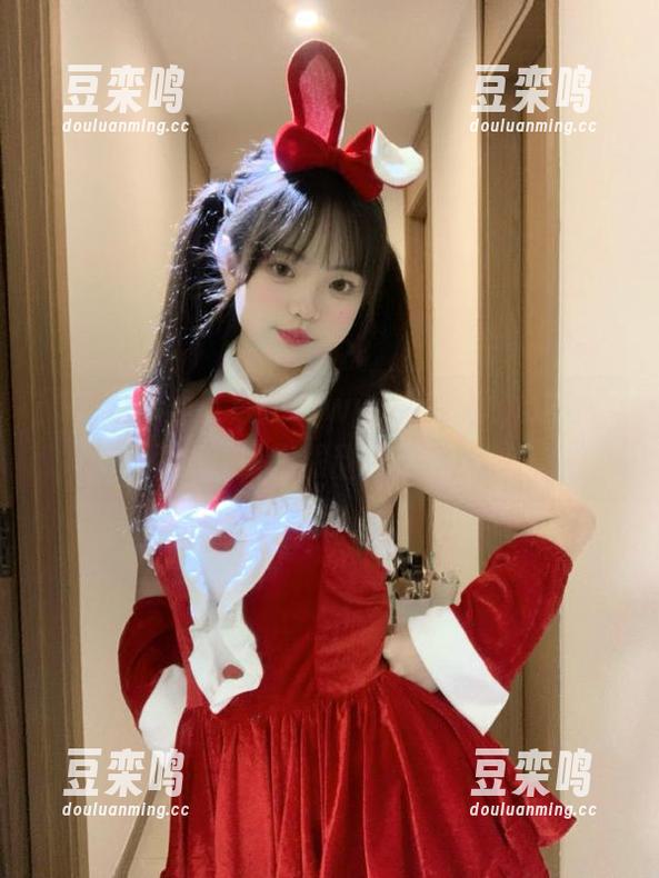 17 ios里下载了www.17吃瓜,这瓜真是根根甜爆了