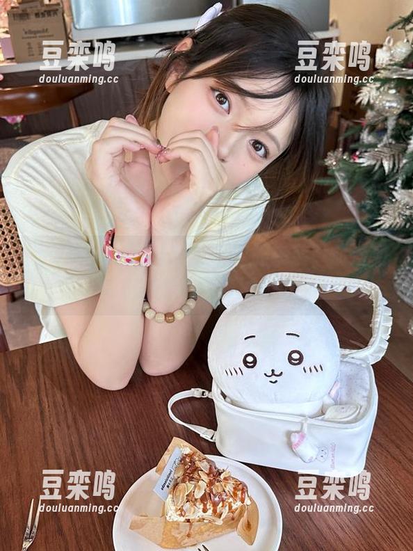 51 www..51苹果版震撼来袭,动漫游戏圈内不容错过的瓜