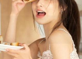 51吃瓜中心更新速报，少女们的吃瓜圣地来啦！