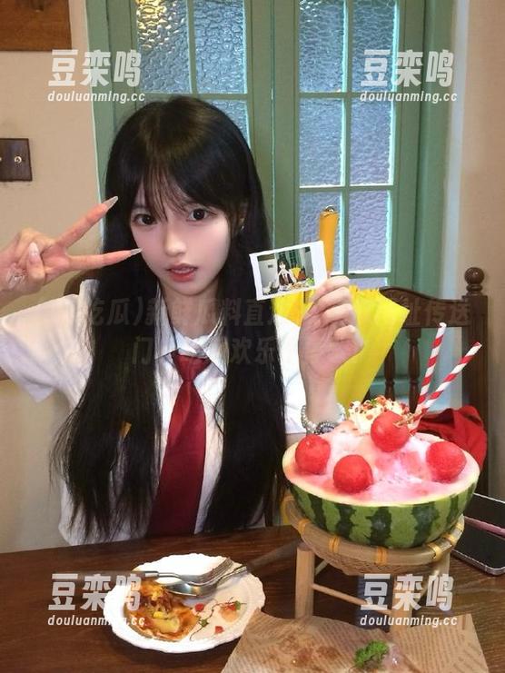 新鲜瓜料直达91吃瓜网址传送门，吃瓜欢乐不停歇！