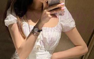 和姐妹们一起围观https://51cg.fun线路，吃瓜甜蜜又有趣