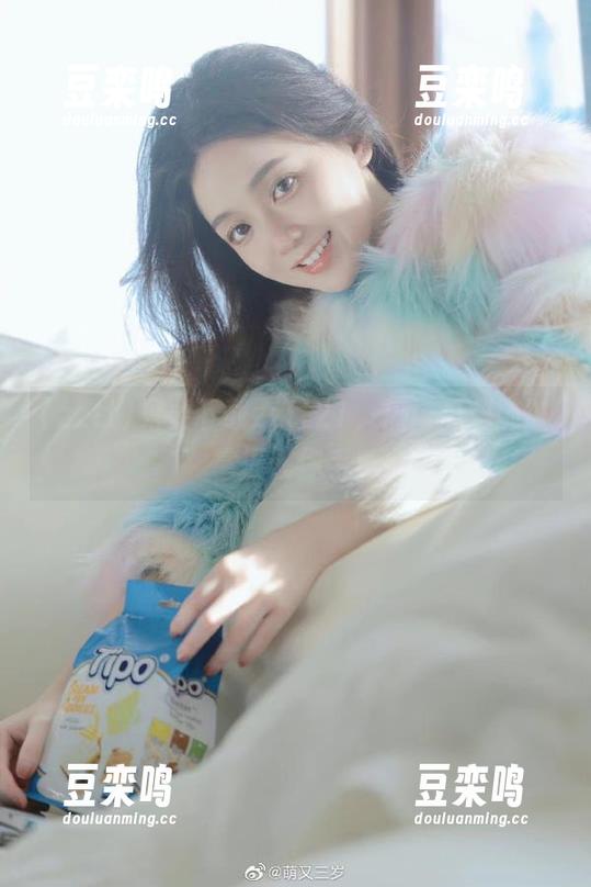 只要下载zztt21，热门瓜料随时掌握在你手！