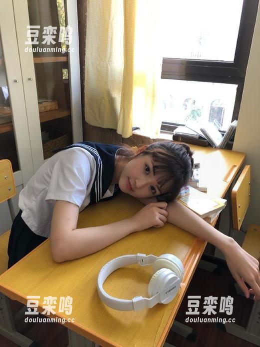 冲哥黑料精选官方地址推荐，免费看最新吃瓜资讯