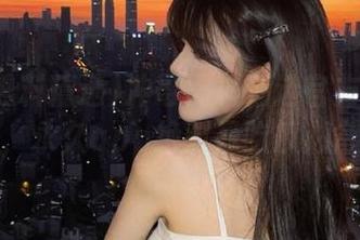 冲哥黑料精选官方带你深入圈内，永久app绝对是吃瓜必备神器！