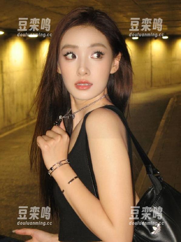 吃瓜网91网站免费上线，女生们追热点的吃瓜天堂