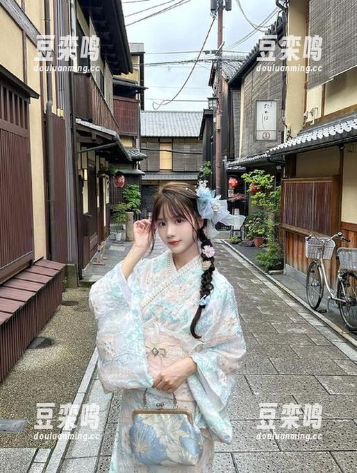 免费吃瓜不止于此，吃瓜网带你进入动漫游戏新天地，赶快去地址看看吧！
