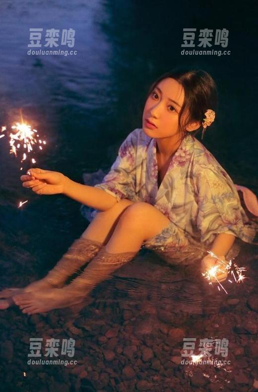 www.51cg.fun吃瓜网发布明星私生活揭秘，真相大白令人震惊！