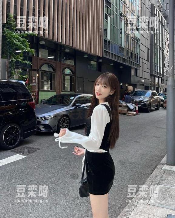 免费体验吃瓜论坛app，吃瓜资讯天天更新不停歇