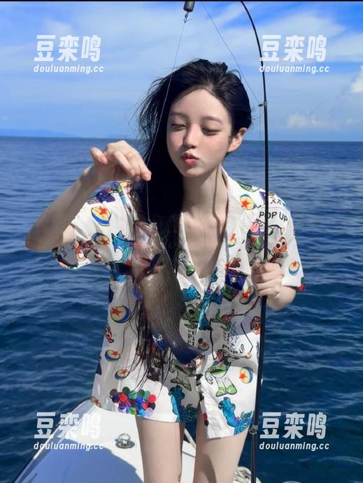我要吃瓜 永久免费我要吃瓜视频免播放器播放,带你玩转吃瓜世界