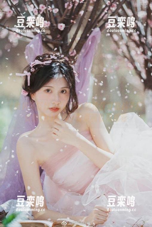 黑料不打烊 安卓可以轻松获取黑料不打烊的热门软件,首页和收藏推荐