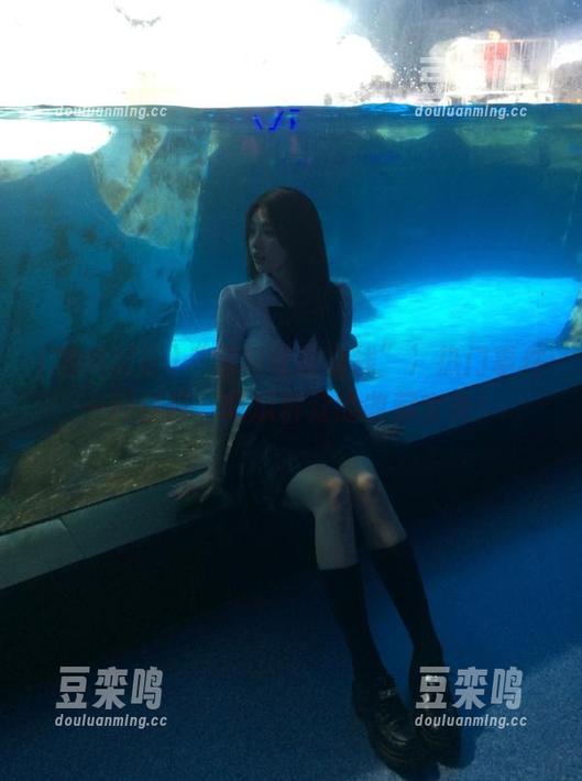 黑料社区 “黑料社区在线”冫热门事件一网打尽,吃瓜群众的收藏宝典!