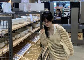 苹果版黑瓜吃料，让你追瓜途中永不迷路哦